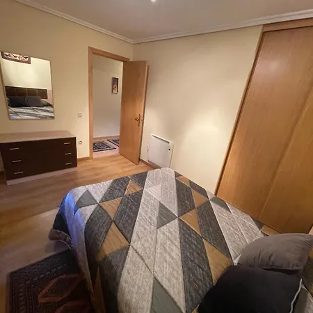 Herminia Holiday home Ourense
